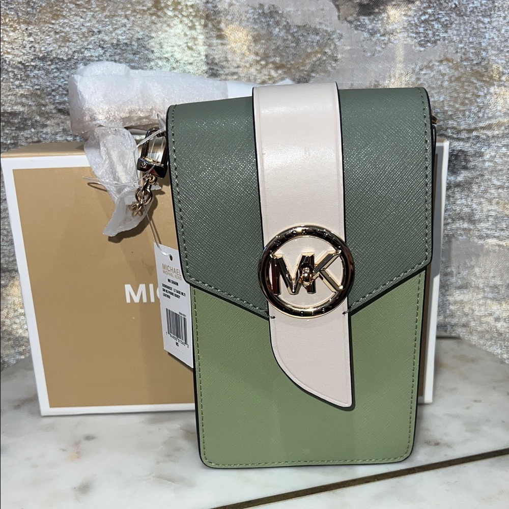 NEW Michael Kors Olive/ Sage and Cream phone Crossbody Bag